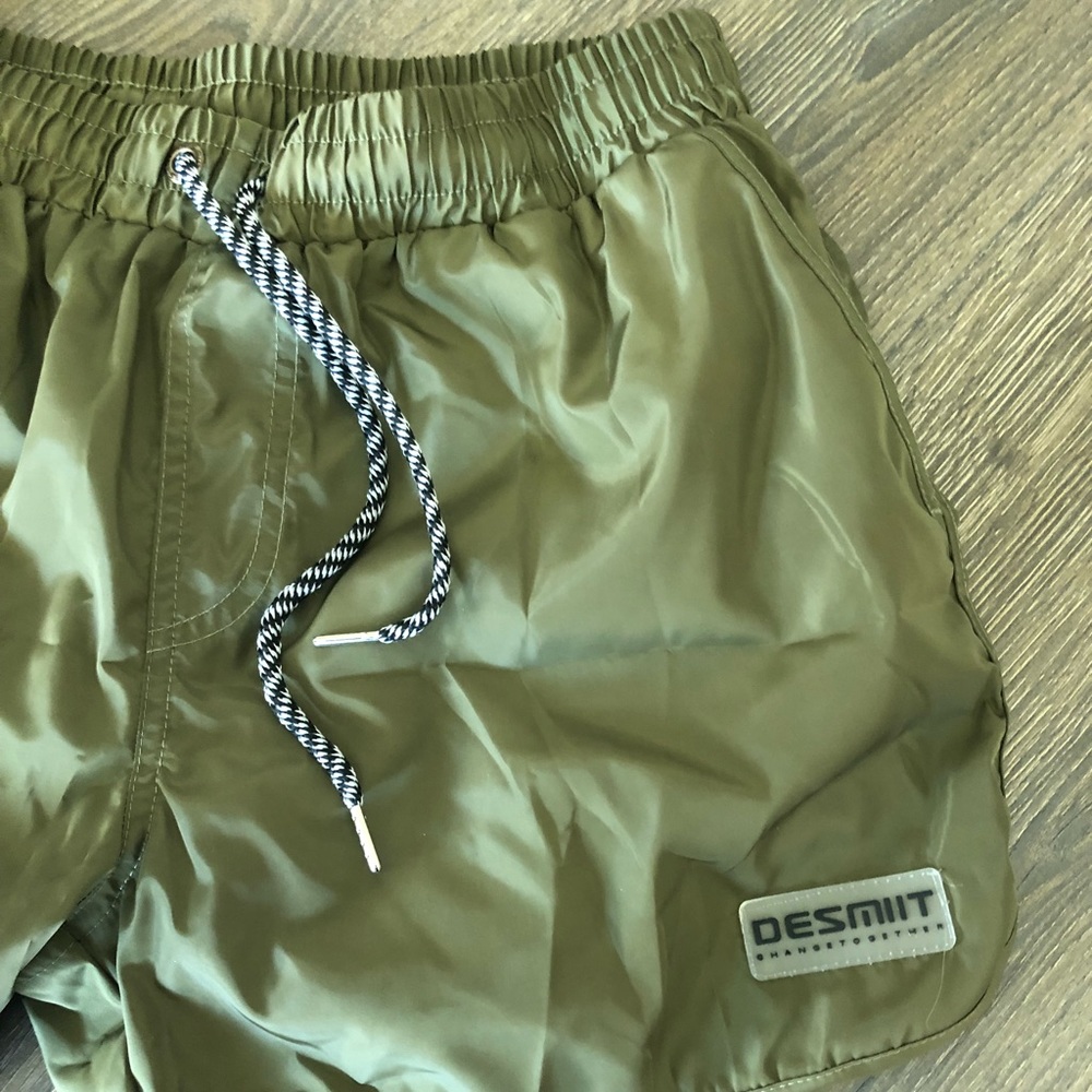 Men’s XL olive green shirt swim shorts
